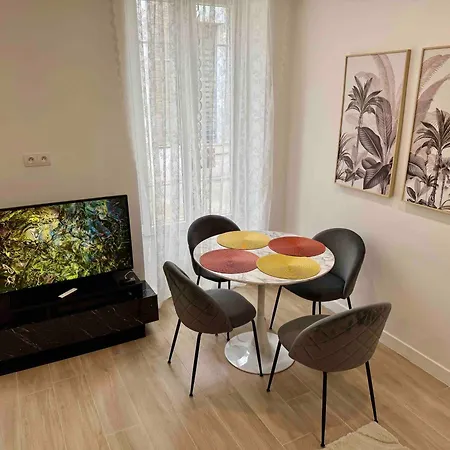 Nikaia - 2br Close To Everything