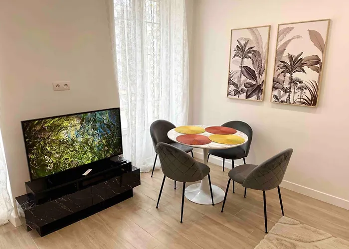 Апартаменты Nikaia - 2br Close To Everything *