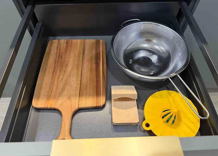 Nikaia - 2br Close To Everything Appartamento