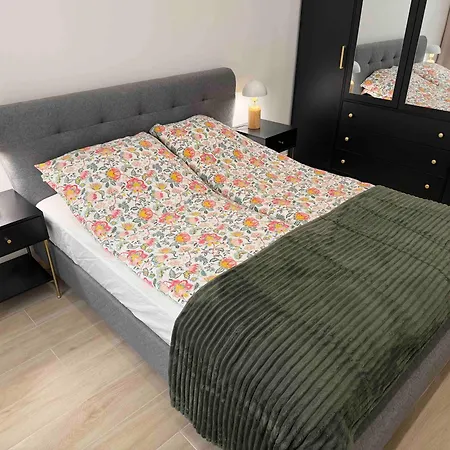 Nikaia - 2br Close To Everything Ницца